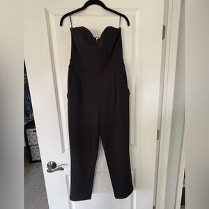 Black jump suit sleeveless / sweat heart neckline from Express